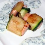 Lachs im Zucchinimantel mit Joghurt-Dip