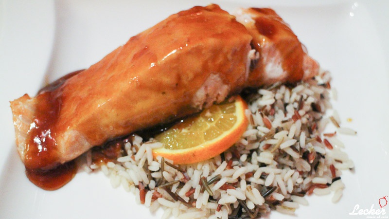 Lachs mit Orangen-Teriyaki-Sauce