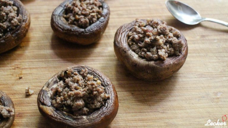 Champignons überbacken mit Rinderhackfüllung