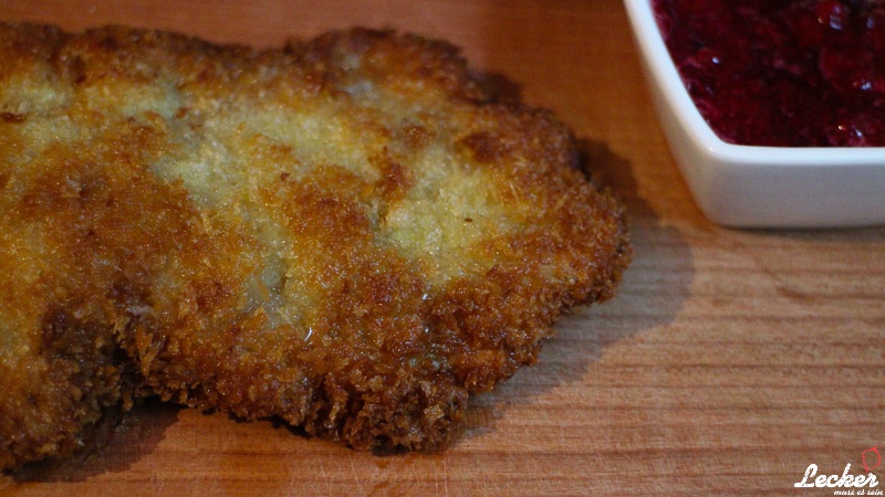 Wiener Schnitzel mit Preisselbeeren