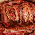 Hackbraten mit Tomaten-Kichererbsen-Sauce