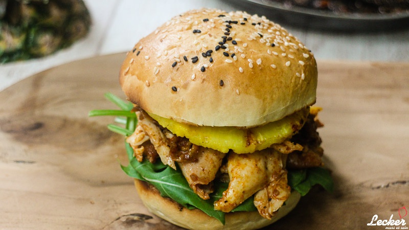 Pulled Chicken Burger vom Gasgrill