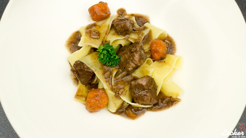 lecker_muss_es_sein_09_2016_boeuf-bourguignon-mit-papardelle-2