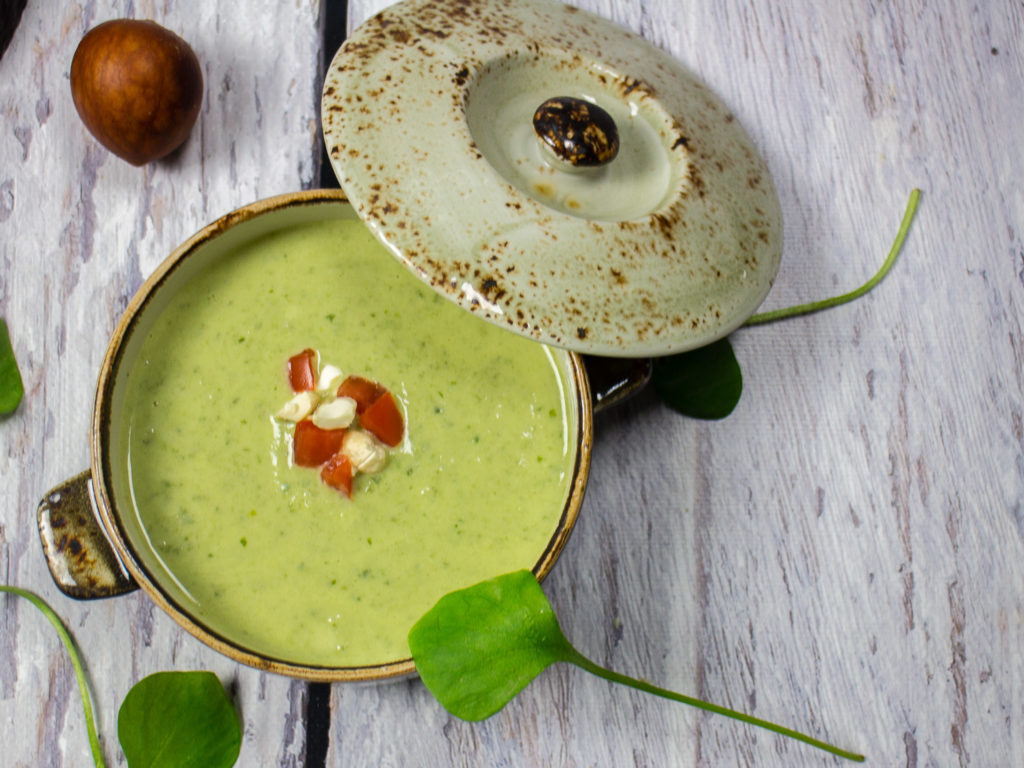 Postelein Suppe mit Avocado