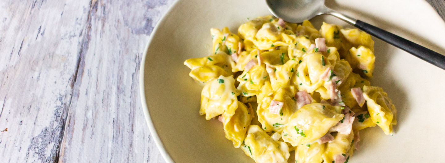 Tortellini in Schinken Sahnesauce - Tortellini alla Panna