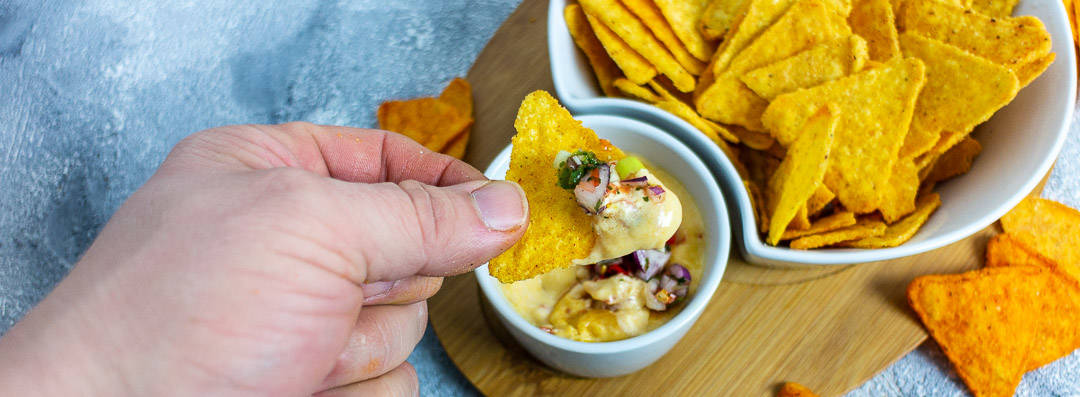 Chile con Queso mit Salsa-Käsedip wie im Kino