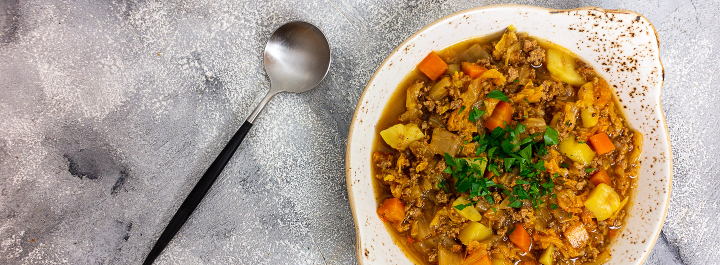 Chinakohl-Eintopf mit Hackfleisch