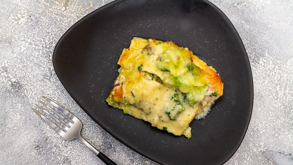 Cremige Brokkoli-Lachs-Lasagne