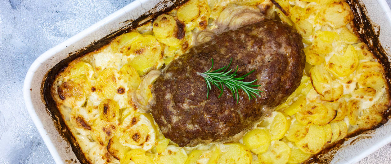 Hackbraten mit Kartoffeln in Sahne