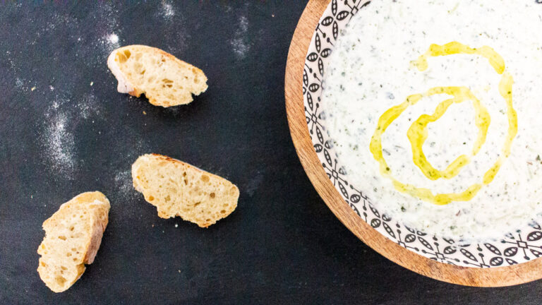 Original Cacik Rezept – türkischer Gurkenjoghurt Original Cacik Rezept – türkischer Gurkenjoghurt