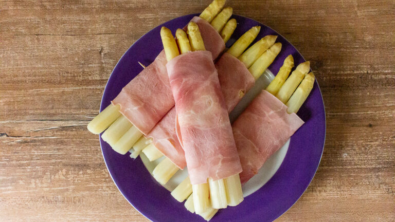 Spargel-Cordon-Bleu - Spargel mal anders - gerollt