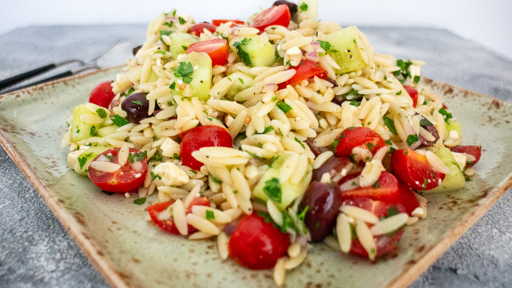 Griechischer Kritharaki-Nudelsalat - Leckere Koch &amp; Grill Rezepte