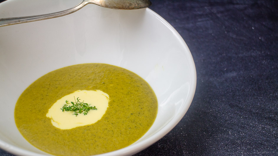 Mango Mangold Kokos Suppe mit Mango Lassi